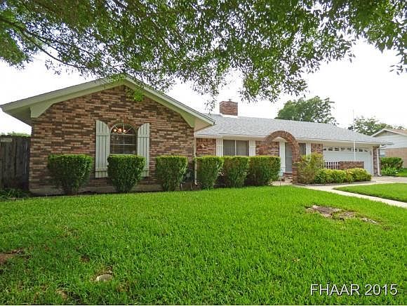 1st image of 608 Estes Dr