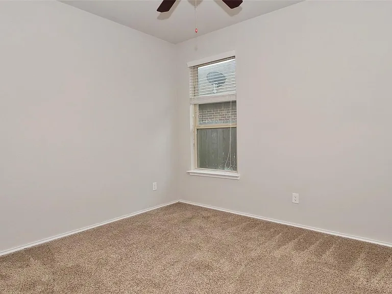 4427 Aversa Dr — Photo 11