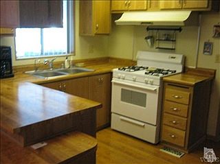 4th image of 28 Poinsettia Gardens Dr #28