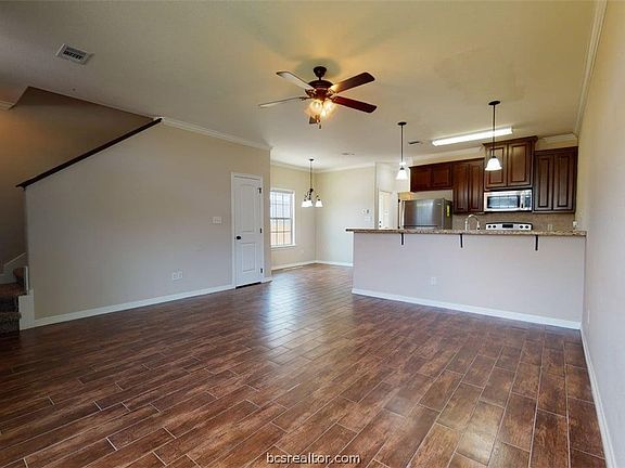 3rd image of 303 Ash St #A