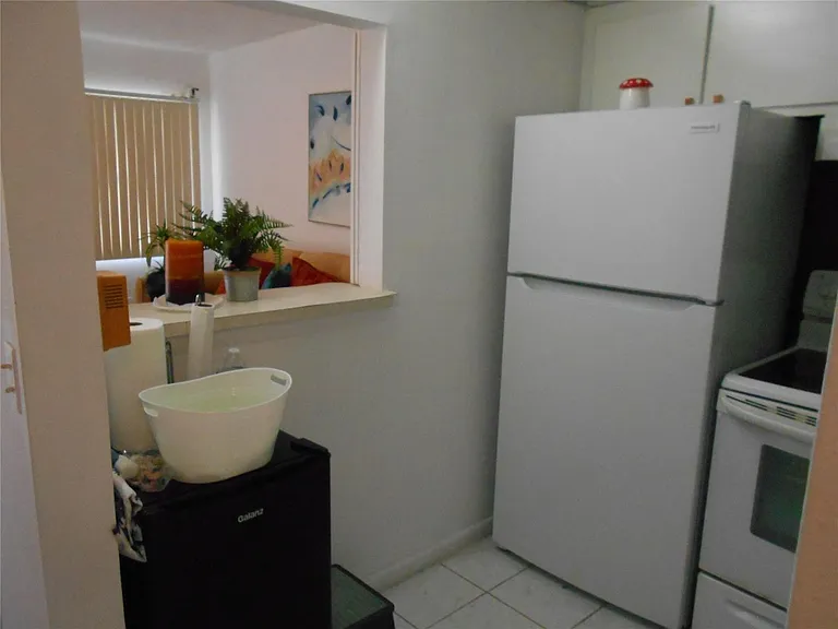 91 Preston E #91-C — Photo 6