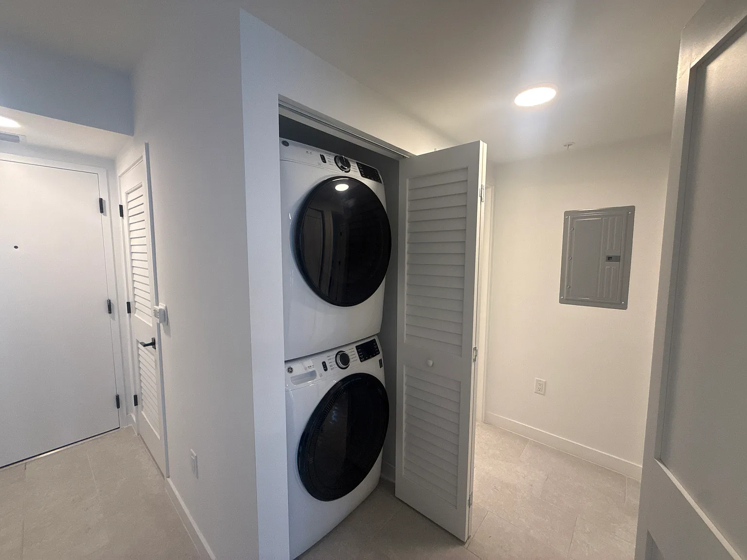 1 bed, 725 sqft, $2,178 — Photo 4