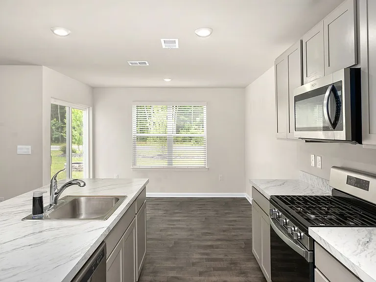 56 Currant Cir — Photo 7