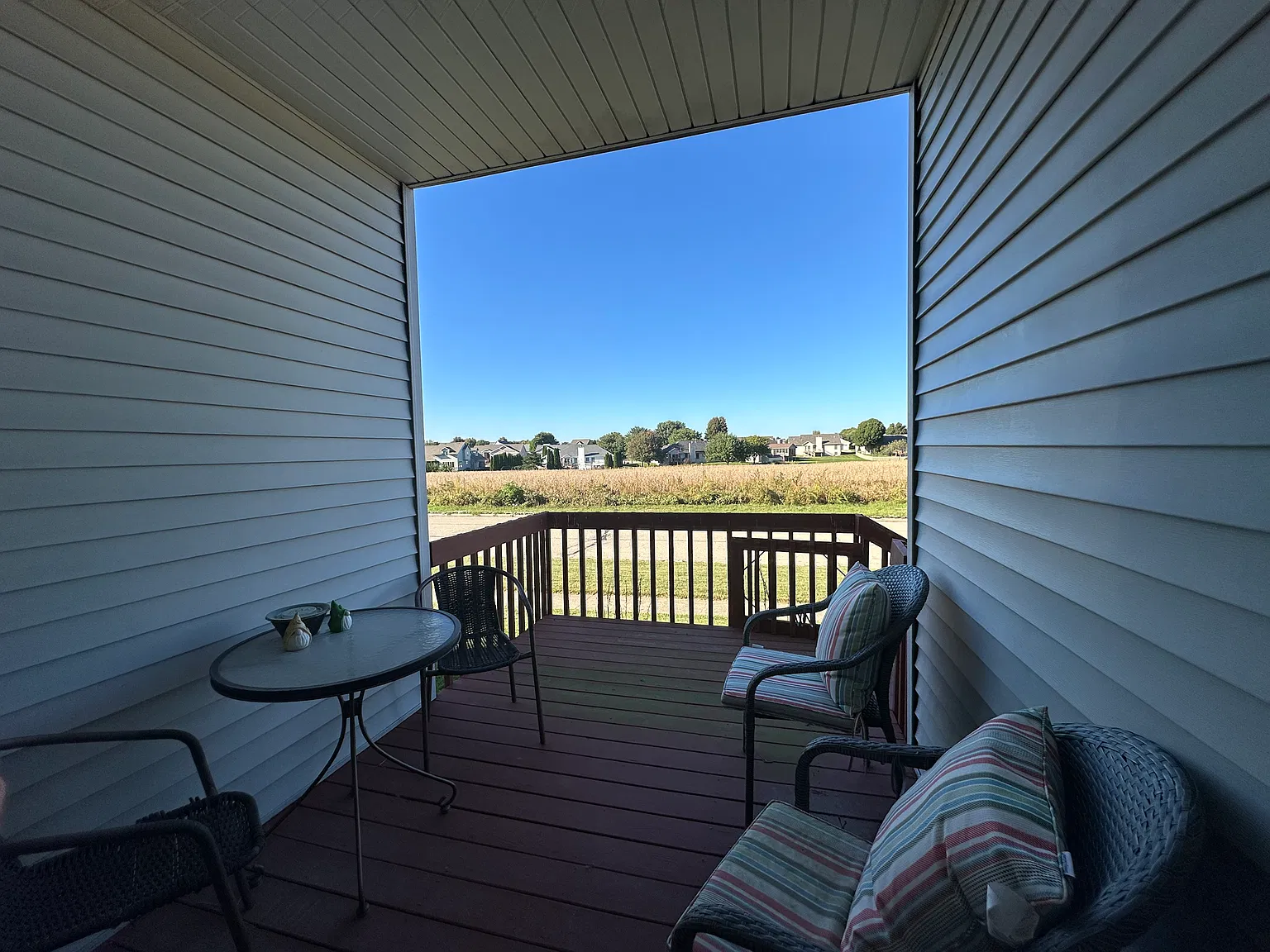 2 bed, 1400 sqft, $1,600 — Photo 3