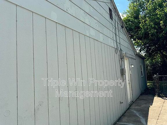 4th image of 9757 Vickie Pl