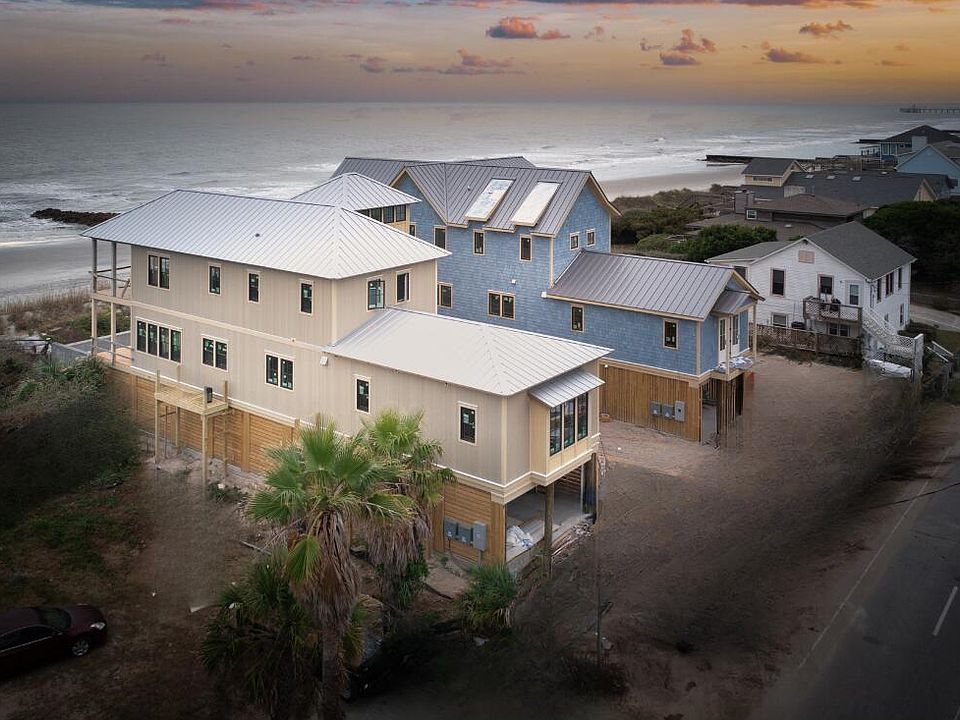 1st image of 813 Arctic Ave E