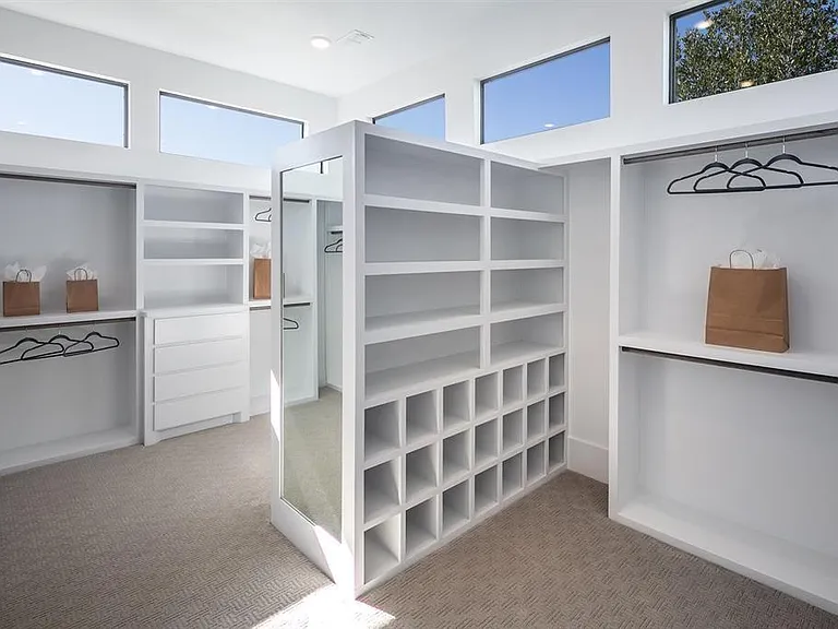 11502 Lago Bella Dr — Photo 25