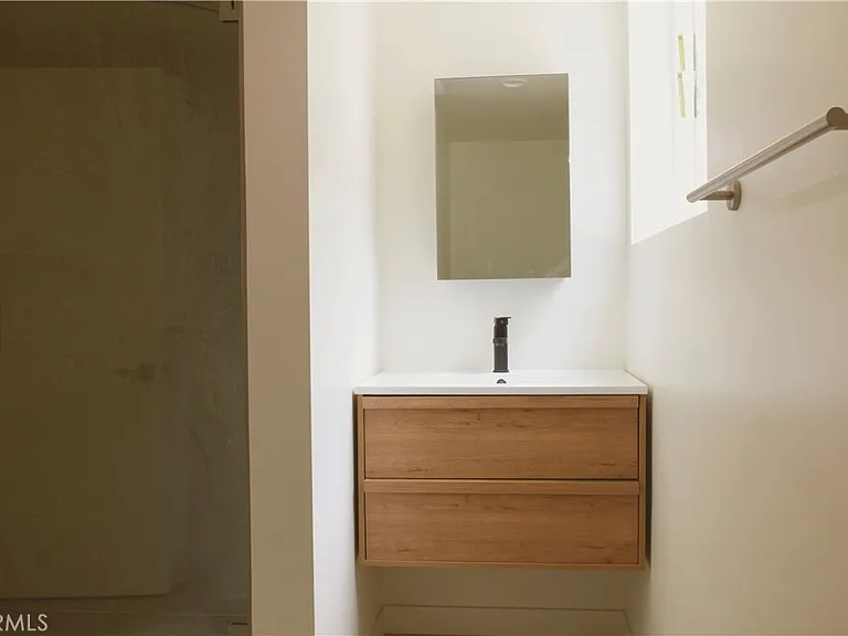 3743 Locke Ave #1/2 — Photo 9
