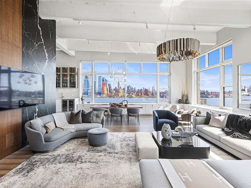 Uptown condo lesson in luxe living at school for $2.85M