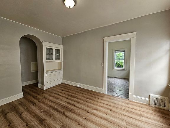 3rd image of 1279-81 Idlewood Ave #1281