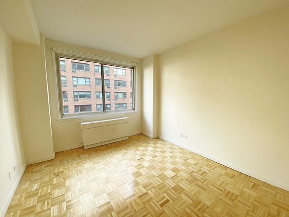 5th image of 340 E 51st St APT 4E