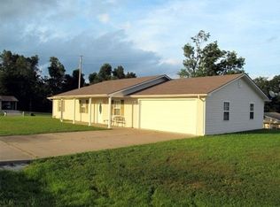 21 Landon Ln, Murray, KY 42071