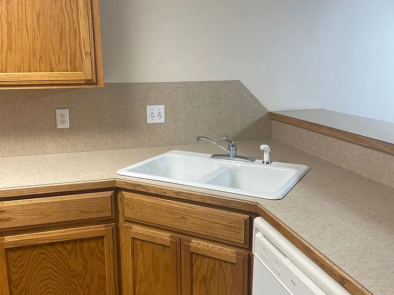 2449 Patriot Commons Rd — Photo 8