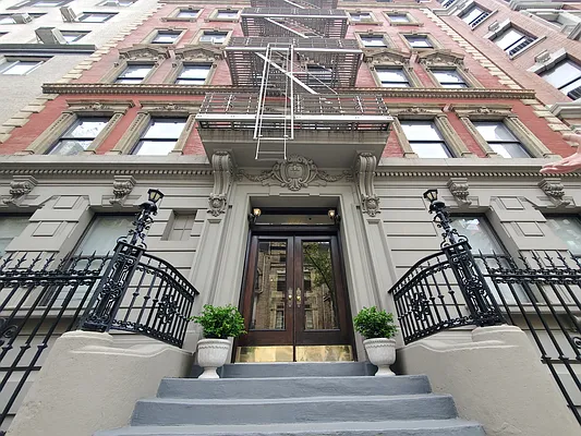 Rented by Rachel Realty | media 18