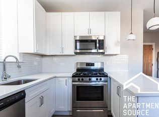 3937 N Janssen Ave #E1, Chicago, IL 60613