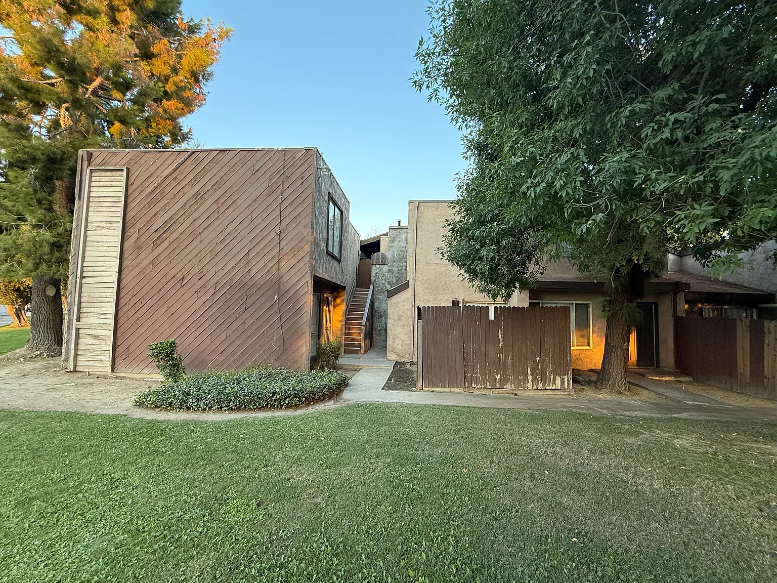5801 Almendra Ct — Photo 1