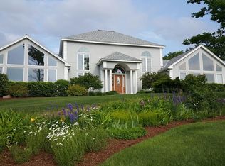 106 Roosevelt Rd, Weare, NH 03281