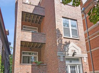870 W Lill Ave, Chicago, IL 60614