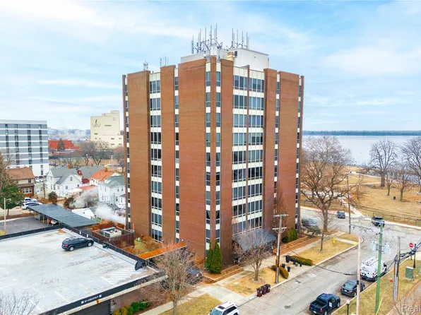 20 Chestnut St APT 608, Wyandotte, MI 48192