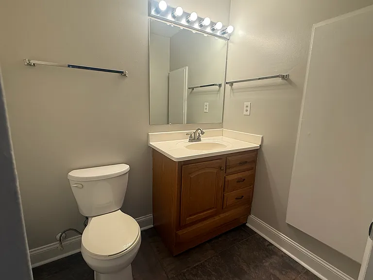 215 Westcliff Cir #C — Photo 16