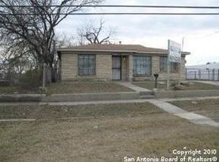 2218 N Interstate Highway 35, San Antonio, TX 78208
