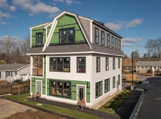 5 Little Bay Dr, Dover, NH 03820