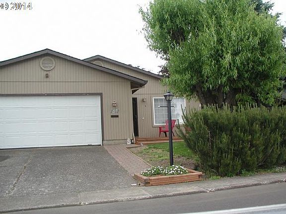 2nd image of 1561 SE Fir Grove Loop