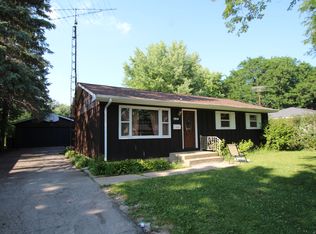 704 University St, Harvard, IL 60033