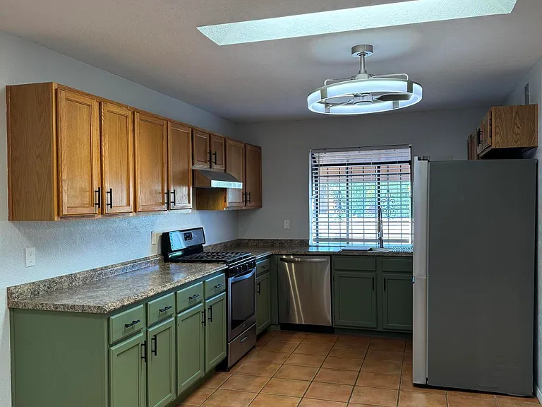 5516 Delhi St NE — Photo 5