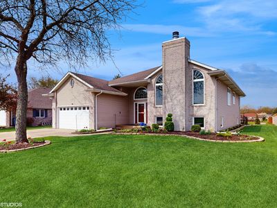2966 Hawthorne Ln, Dyer, IN, 46311
