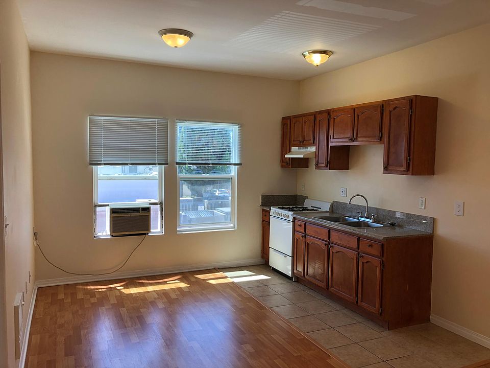 1st image of 212 W Palmer Ave #24