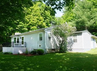 90 Railroad St, Milton, VT 05468