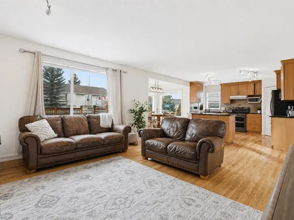 412 Sheep River Point, Okotoks, AB T1S 1S3