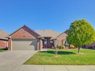 10513 NW 49th St, Yukon, OK 73099