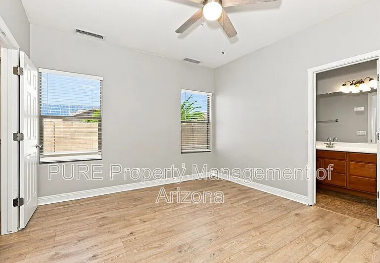 536 E Yellow Wood Ave — Photo 24