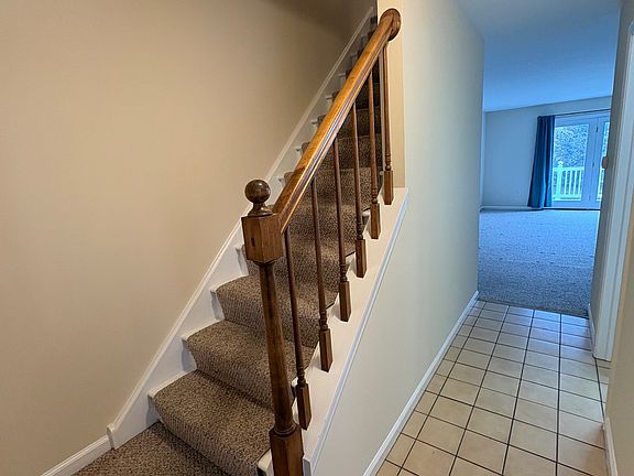2nd image of 592 E Cypress St