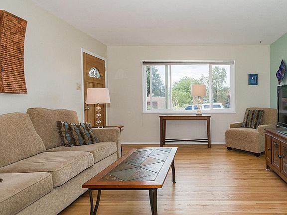 5th image of 9812 Arvilla Ave NE