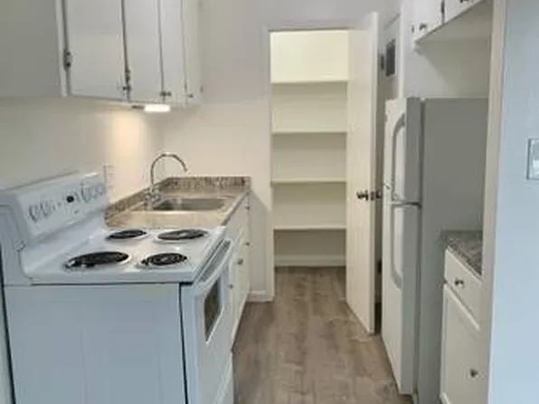 Maple Palms Apartments, 435-445 S Maple Ave #74d2f7039, Fresno, CA 93702