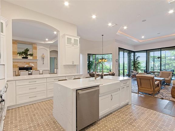 3rd image of 151 Pelican Reef Dr