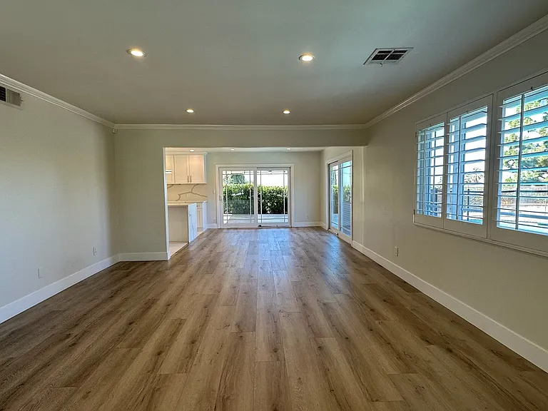 3660 Saint Elizabeth Rd — Photo 5