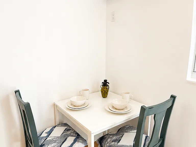 1413 SW 23rd Ave #1 — Photo 5