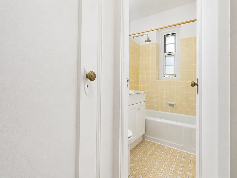 110-55 72nd Rd #105 — Photo 7