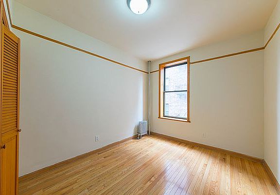 3rd image of 570 W 183rd St APT 1B