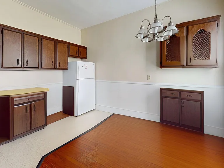 310 Willow St. — Photo 3