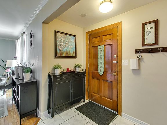 4th image of 6540 N Lawndale Ave