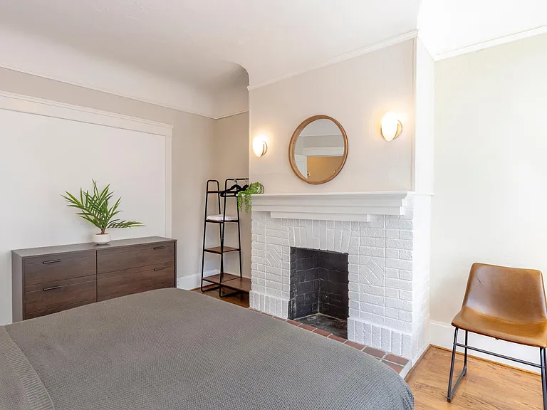 653 Minna St #B — Photo 8