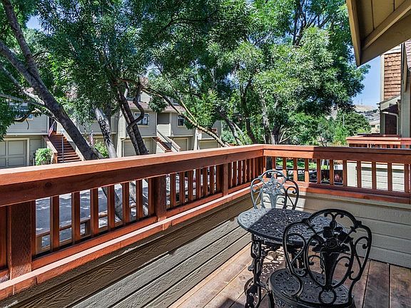 5th image of 18015 Hillwood Ln