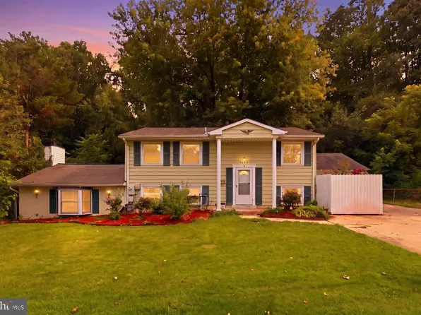 4428 Hendricks Dr, Woodbridge, VA 22193