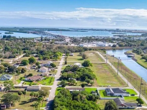 0000 BARCELONA Avenue, Fort Pierce, FL 34946