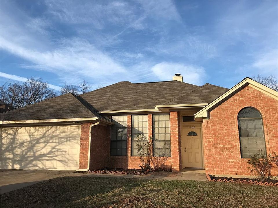 1st image of 1109 Brittany Dr